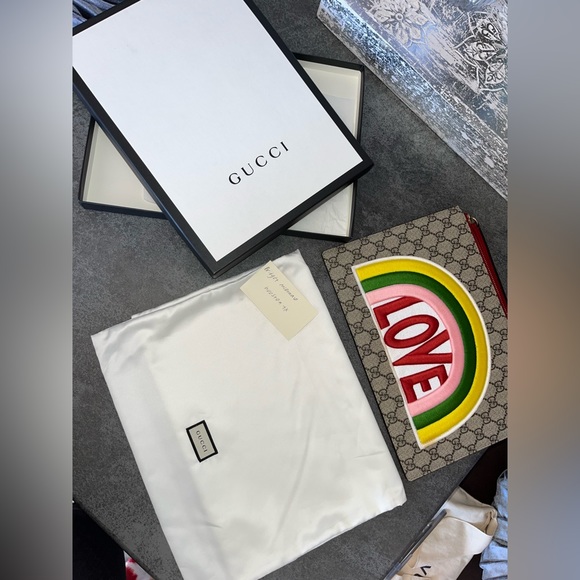 100% authentic Gucci rainbow love purse - Picture 1 of 3